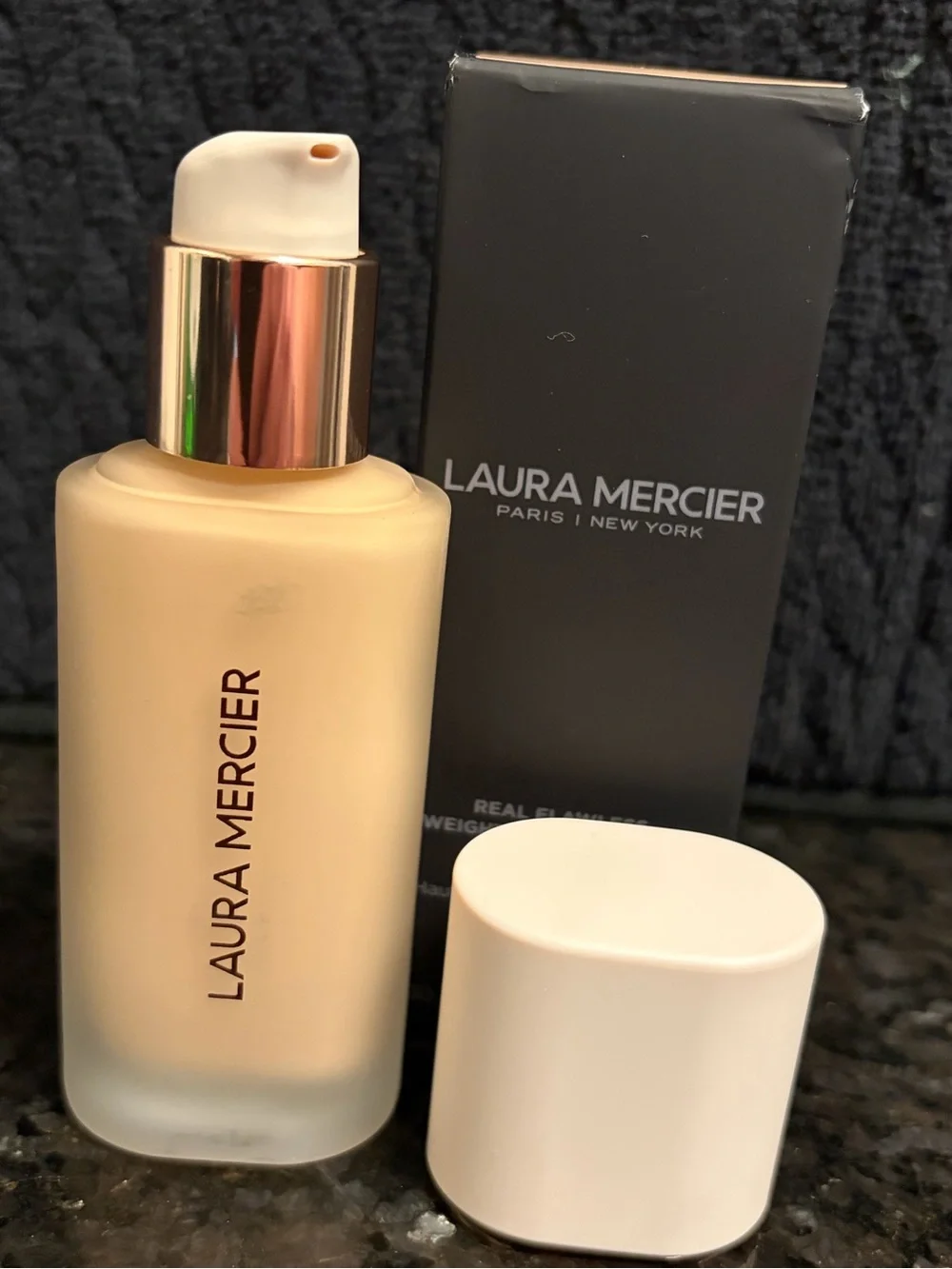 Laura Mercier Real Flawless Weightless Perfecting Foundation (2N1 Cashew - New)